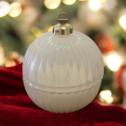 Christmas bauble candle white 200ml