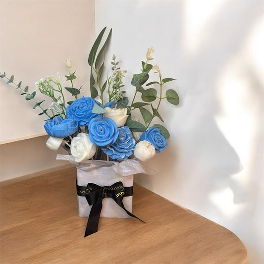 Candle flower bouquet - blue